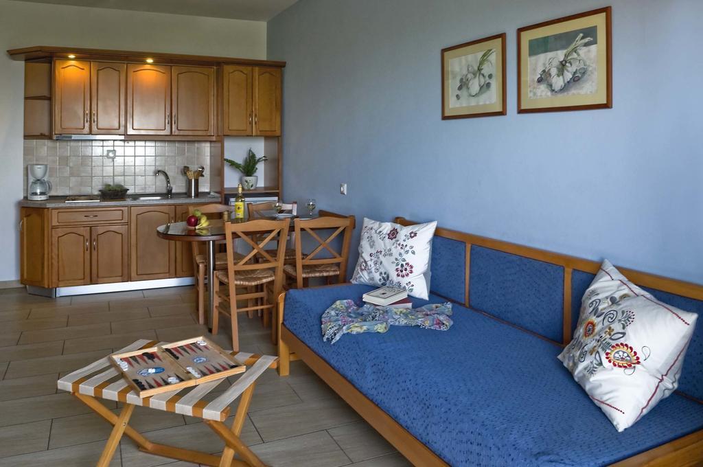 كاتو جاتزي Hotel Apartments Sikia الغرفة الصورة